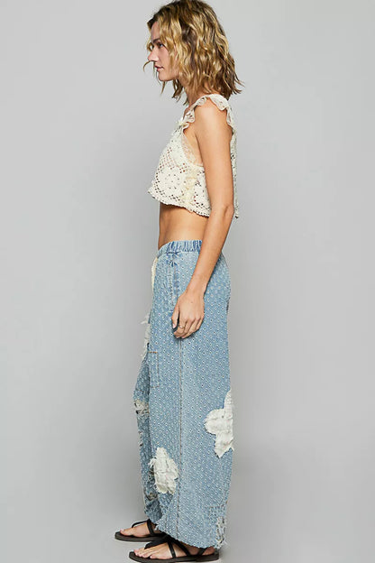 POL Floral Patch Gewaschen Texturiertes Twill Damenhose Häkelpatch