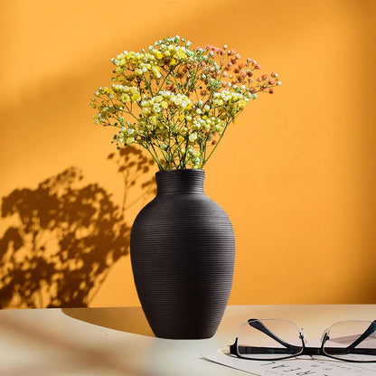 Minimalistische Keramikvase