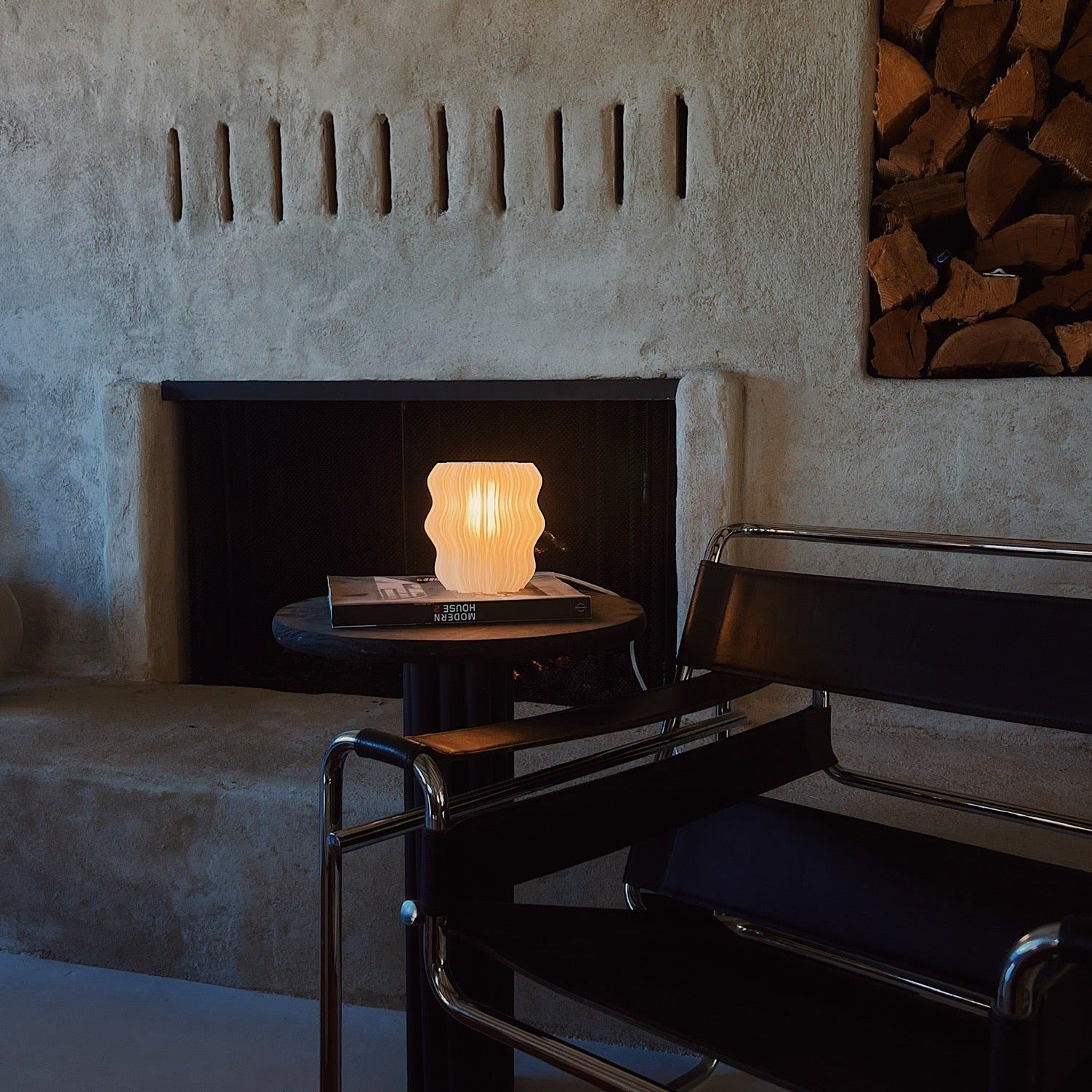 Mini Wavy Cordless Table Lamp – Stylish Bedside Lamp, Sculptural Accent Light for Small Spaces | Premium Comfort Home & Wellness Product UK