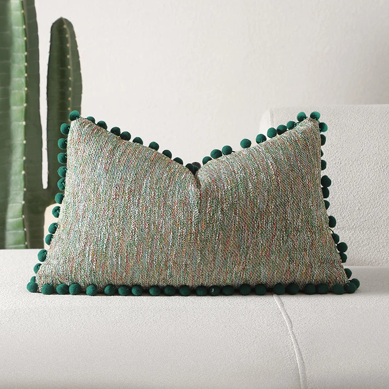 Boho Dekokissenbezug mit Quastenakzenten – 30 cm x 50 cm
