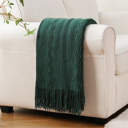 Boho Strickdecke – Weiche leichte Acryl-Decke mit Fransen