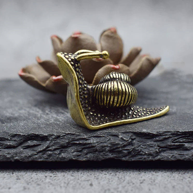 Boho Wohnkultur Mini Schnecke Metall Ornament – Bronze Dekoratives Accessoire für Wohnzimmer, Schlafzimmer & Arbeitszimmer
