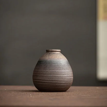 Kreative Handgefertigte Antik Aussehende Keramikvase Moderne Minimalistische Boho Wohnkultur Keramische Dekorative Töpferei