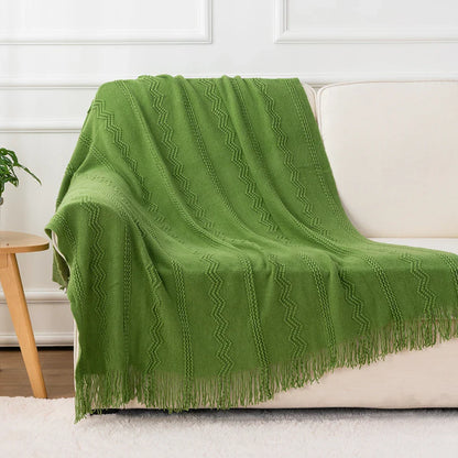 Boho Strickdecke – Weiche leichte Acryl-Decke mit Fransen