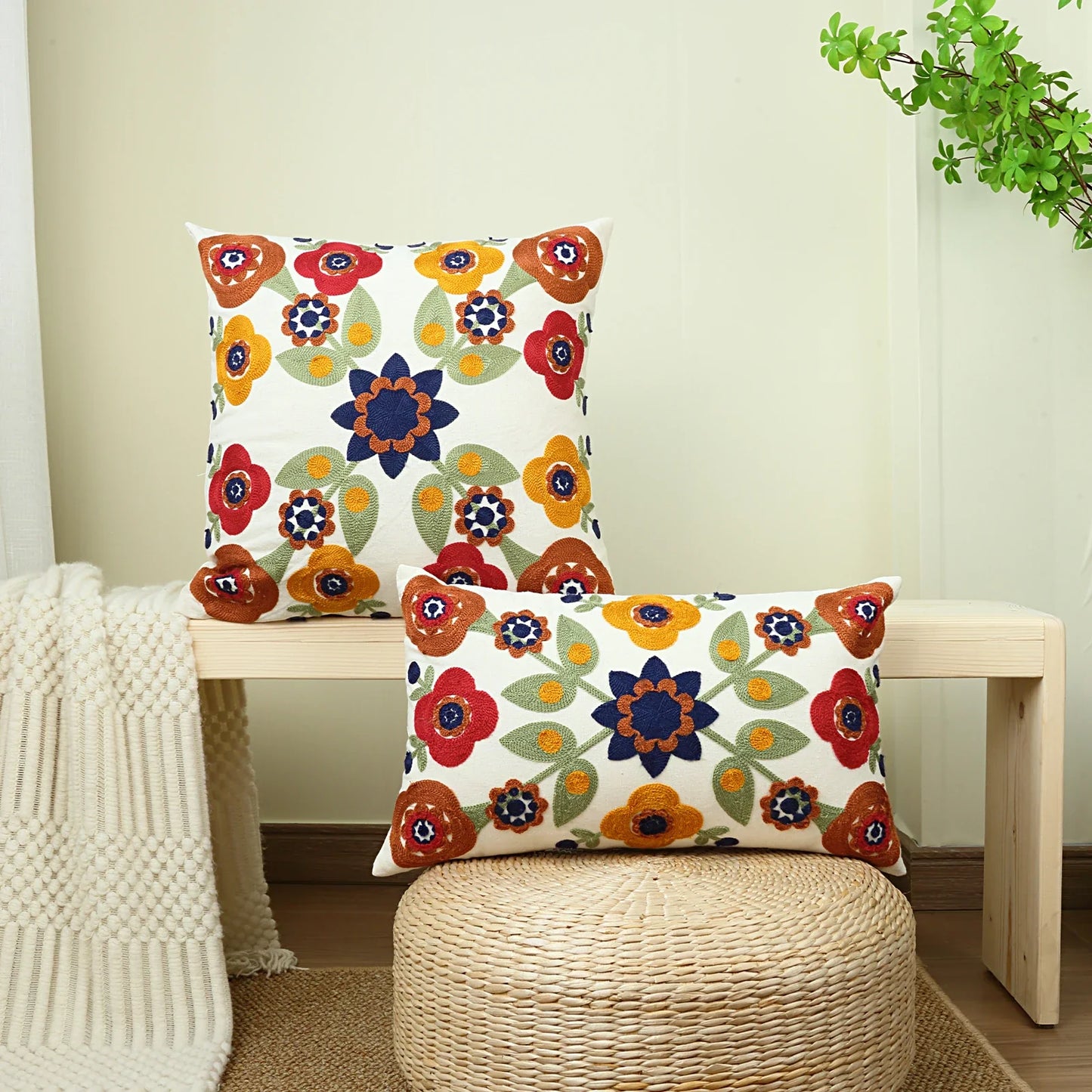 Boho Floral Gestickter Leinensofakissenbezug