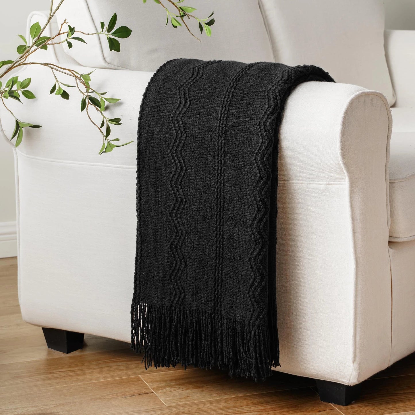 Boho Strickdecke – Weiche leichte Acryl-Decke mit Fransen