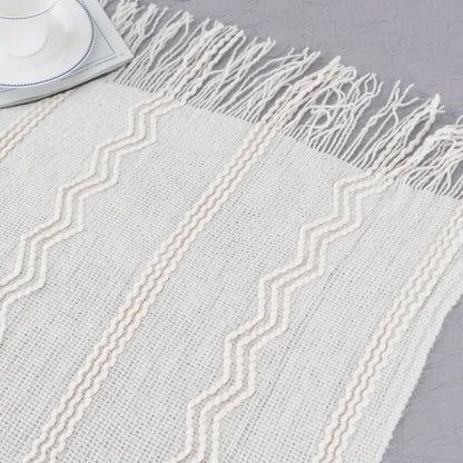 Boho Strickdecke – Weiche leichte Acryl-Decke mit Fransen