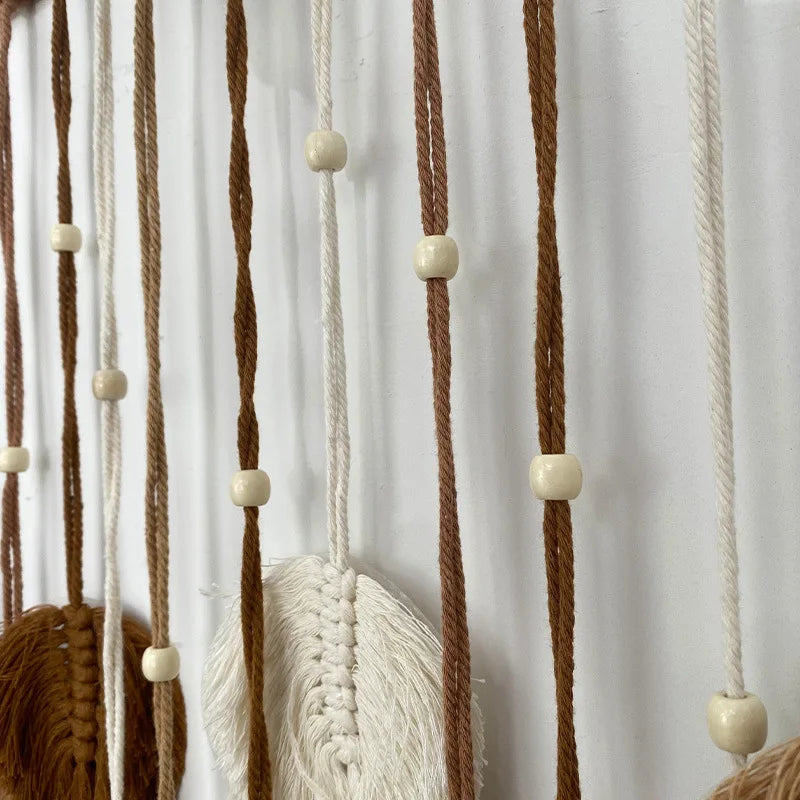 Boho Makramee Blatt Wandbehang – Handgewebter Wandteppich mit Perlen