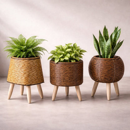 Flower pot for indoors & outdoors | Planter with feet | Plant pot | Virella