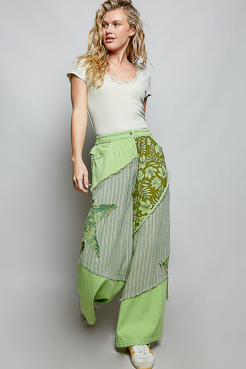 POL Gestreifte Blumen Patchwork Damen Weite Beinhosen mit großem Stern-Patch